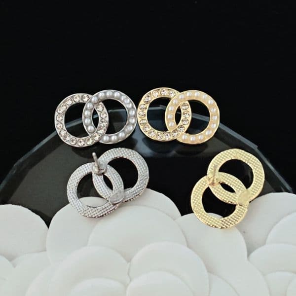 New Styles Designer Ear Stud Earrings Crystal Rhinestone Pearl Gold Silver Stamp Letter Earring for Fashion Womens Wedding Party Jewelry Who