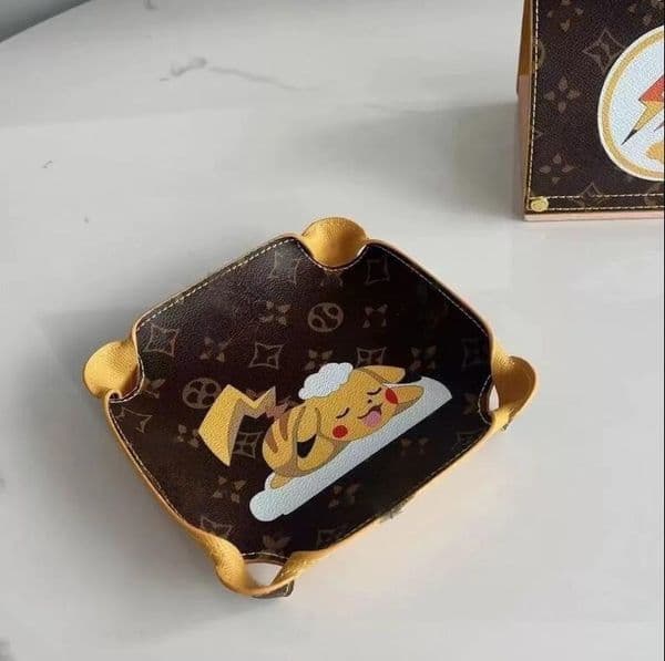 European American luxury vintage designer letter logo leather desktop items cosmetics living room tray fashion jewelry key storage box