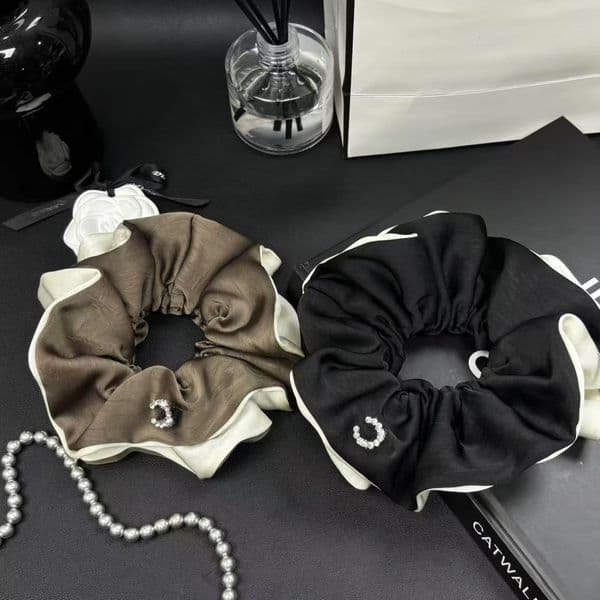 Fashion Luxury Style Ribbon Yarn Hair Accessories Designer Hair Scrunchy Elastic Hairbands Scrunchie Hairband