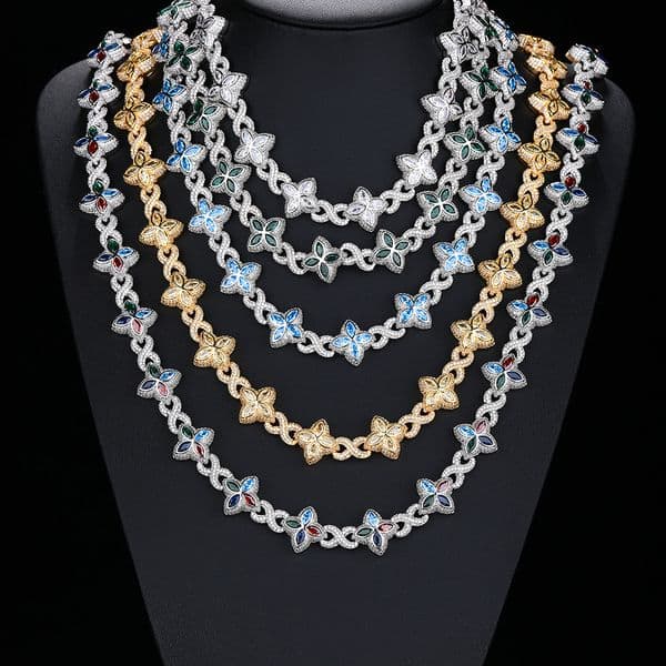 Jewelry Luxury Necklaces Designer Chic Unisex Jewelry Durable Gold Plated Chain Lustrous 5-Leaf Clover Pendants Set with Premium Grade Stones
