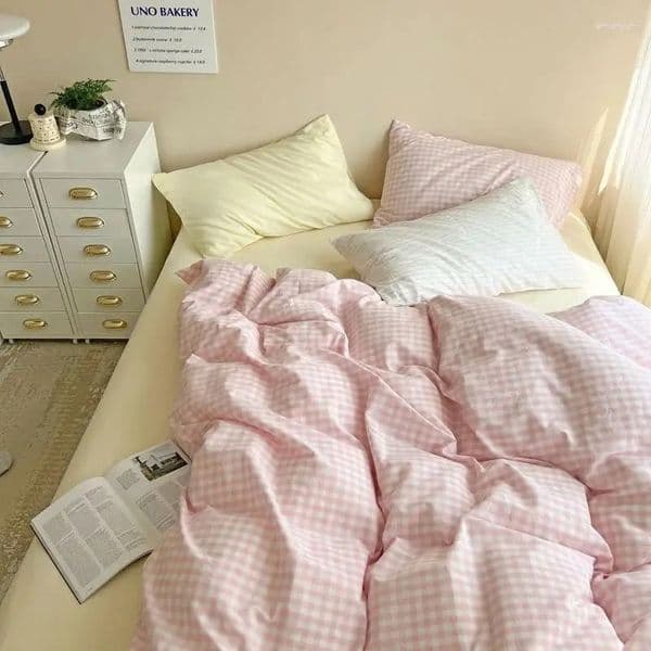 Bedding Sets 4Pcs Vintage French Printing Lace Ruffles Princess Set Milk Velvet Warm Quilt Cover Bed Skirt Bedspread Pillowcases BLD