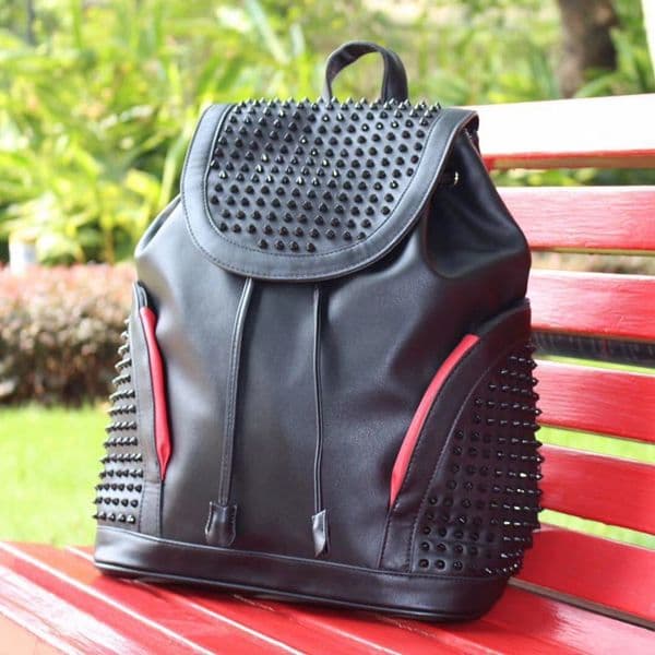 Luxurys Designers Bag New Design Unisex Backpacks Punk Style Daypack Large Capacity Rivet Laptop Luxury Canvas Rucksack School Bags