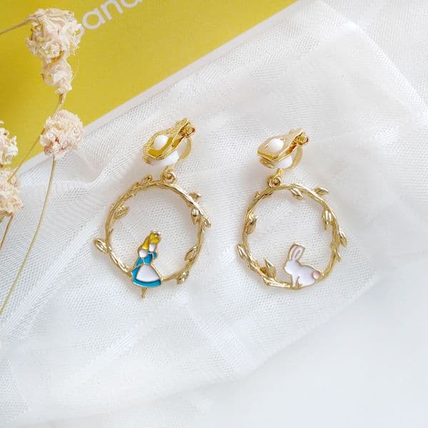 Fairy Tales Cute White Rabbit Alice in Wonderland Clip Earrings Non No Piercing Ear Hole Fairy Round Branch Clips on Earrings