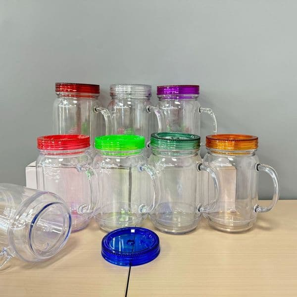 BPA free Pre drilled 20oz double wall snow globe plastic mason jar iced coffee acrylic glitter mugs with handle and silicone stopper For rhinestone