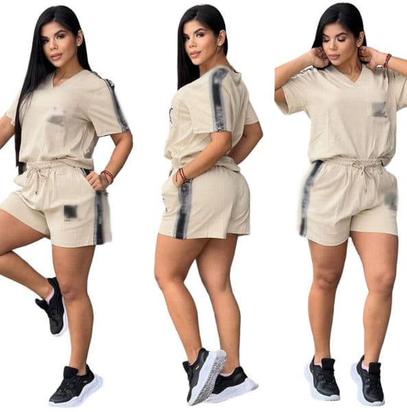 Summer NEW Women's Tracksuits T-shirt shorts Luxury brand designer Tracksuits Casual sports 2 Piece Set 5175