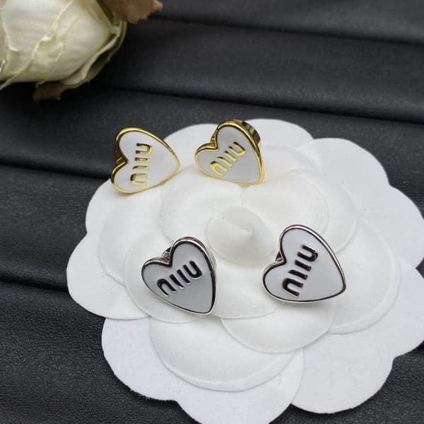 Stud Luxury Designer Earrings for Women - White Color Classic Heart Stud Earrings - Elegant Gold/Silver Fashion Jewelry Gift