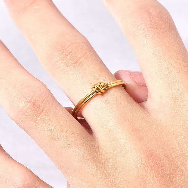 Ring Designer Luxury knot rings jewelry for Men and Women Titanium Steel plated with 18K gold US 6-9 Simple Fashion Festival vacation gifts