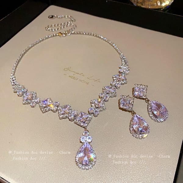 Luxury Brand Designer Jewelry Zircon Rhombus Water Drop Earrings Necklace Set European And American Light Luxury Banquet Elegant Collarbone Chain Fashion Bridal