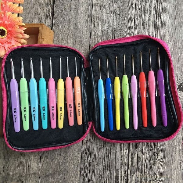 Sewing Set Crochet Hooks Needles Knit Weave Craft Yarn