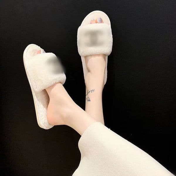 2 Pairs Designer's New Style Slippers - Home Use Plush Shoes - One-piece Slippers