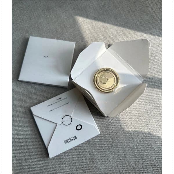 Light Luxury High-end Mobile NEW party gift phone holder metal part classical double-C gift selfadhesive holder collection gift