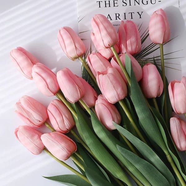 Realistic Touch Moisturizing Artificial Flower Living Room Light Indoor Decoration Bouquet Single Tulip