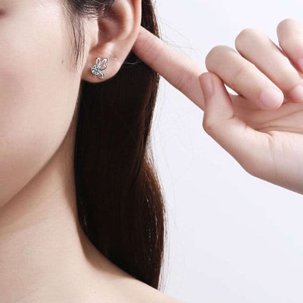 DHCollections-- 2020 New Pure Sier for Women Four-Prong 1 Moissanite Butterfly Versatile Earrings