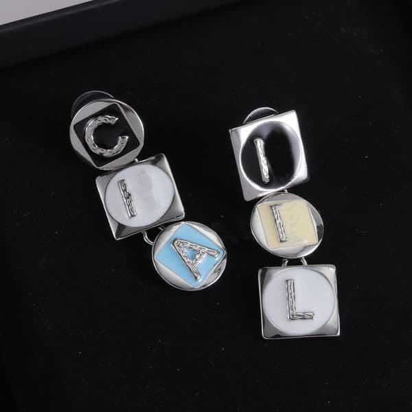 Chic Feminine Accessories Exquisite Gold Charm Pendant with Solid 925 Silver Backing
