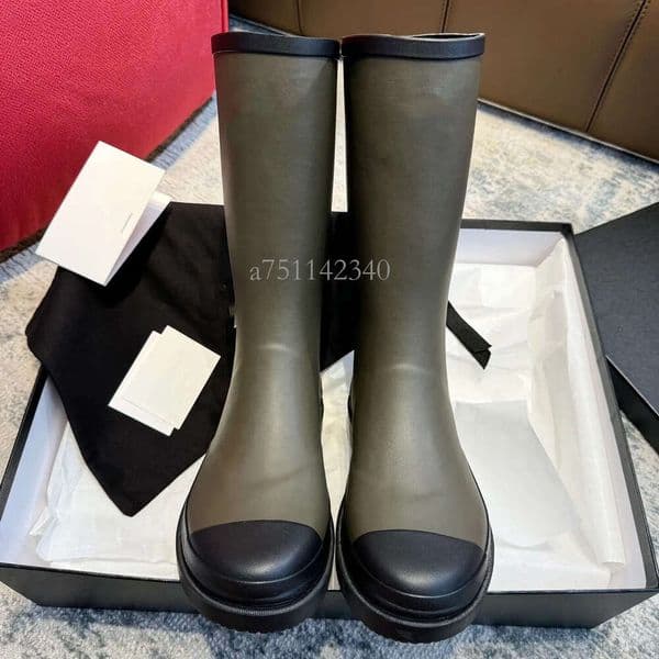 Designers Rain Boots Black Beige Vintage Platform Shoes CH Rainboots Fashion Boot Stylish Olive Green Footwear Bottes de pluie Rainy Superior quality top