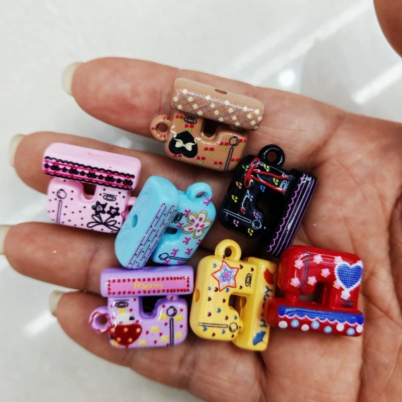 TEMU 10pcs Set In Assorted Colors, 19 * 24mm, Painted Mushroom Star-shaped Heart Sewing Machine Beads For Adult Crafts, Bead Accessory Materials, Creative Pen Hanging Additions