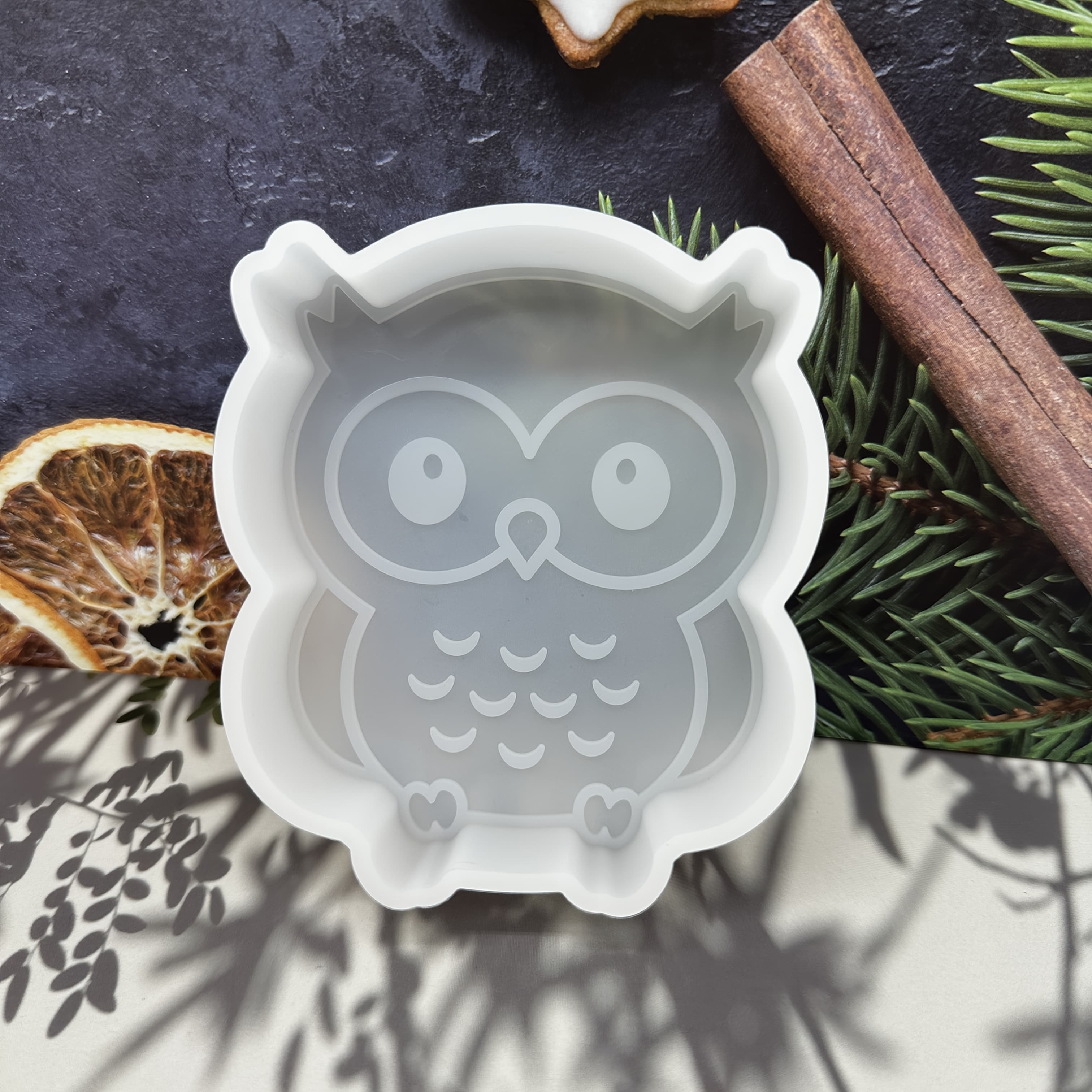TEMU 1pc Standing Owl Shaped Pattern Candlestick Decoration Mold, Candlestick Ornament Plug-in Decoration Mold, Resin Liquid Mold, Plaster Candlestick Mold