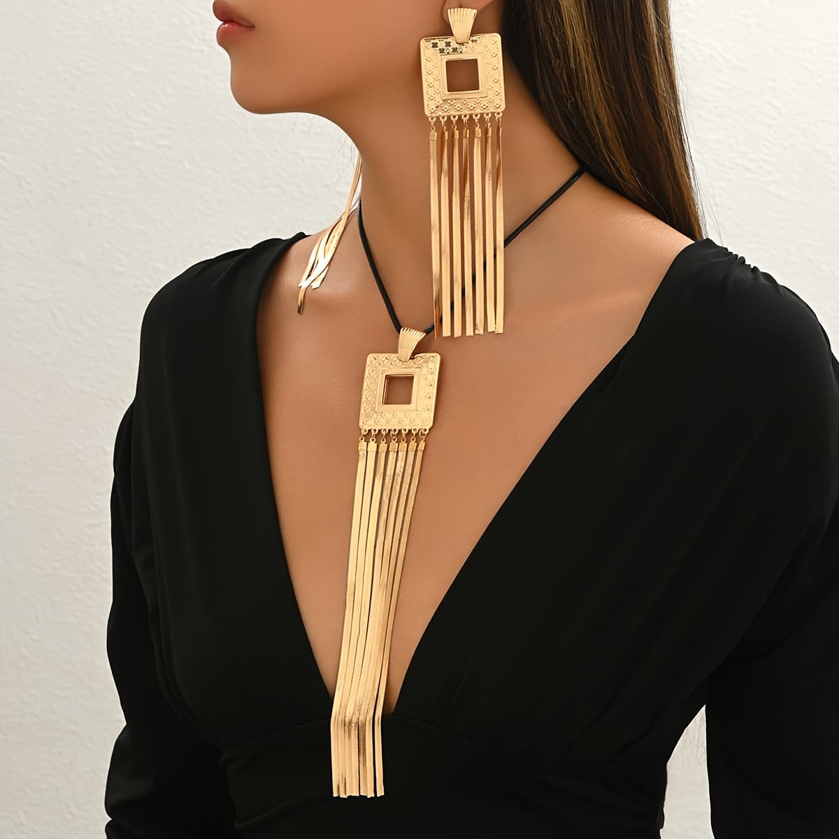 TEMU 3pcs Geometric Pattern Vintage Square Flat Snake Chain Tassel Earrings, Tassel Square Pendant Women's Necklace Set Suitable For Banquets, Parties, And Gifting