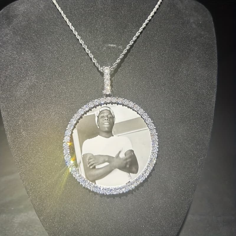 TEMU (customized Product) Extra-large Solid Photo Frame, Customized Photo Pendant, Synthetic Synthetic Zircon Copper Jewelry, Customized Unique Necklace
