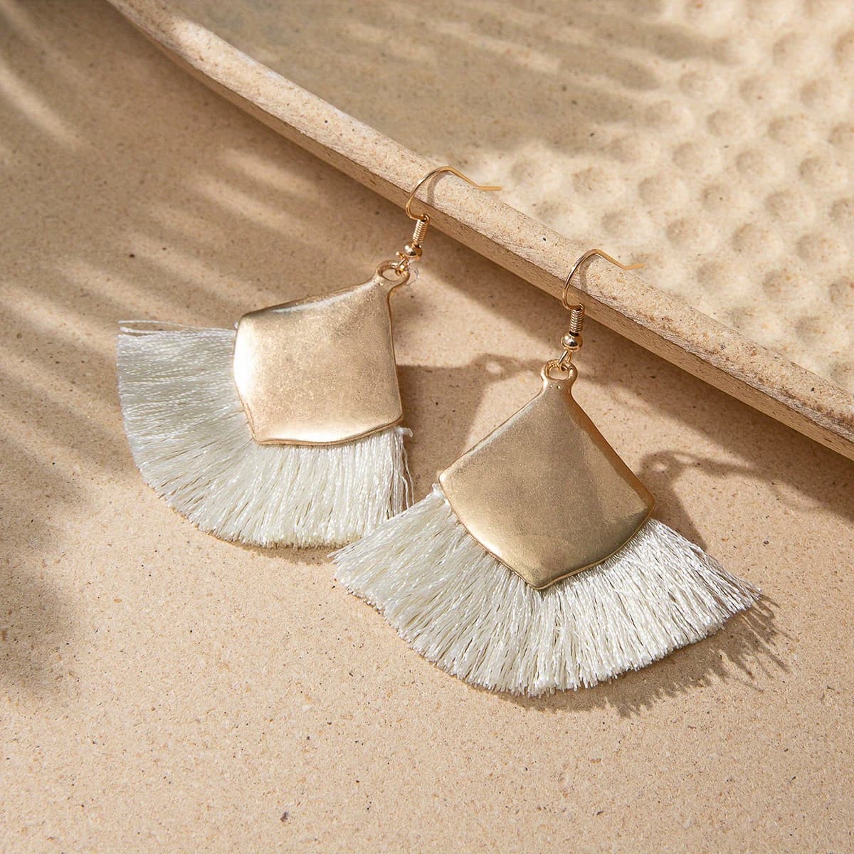TEMU A Pair Of Vintage Distressed Bohemian Tassel Earrings For Women