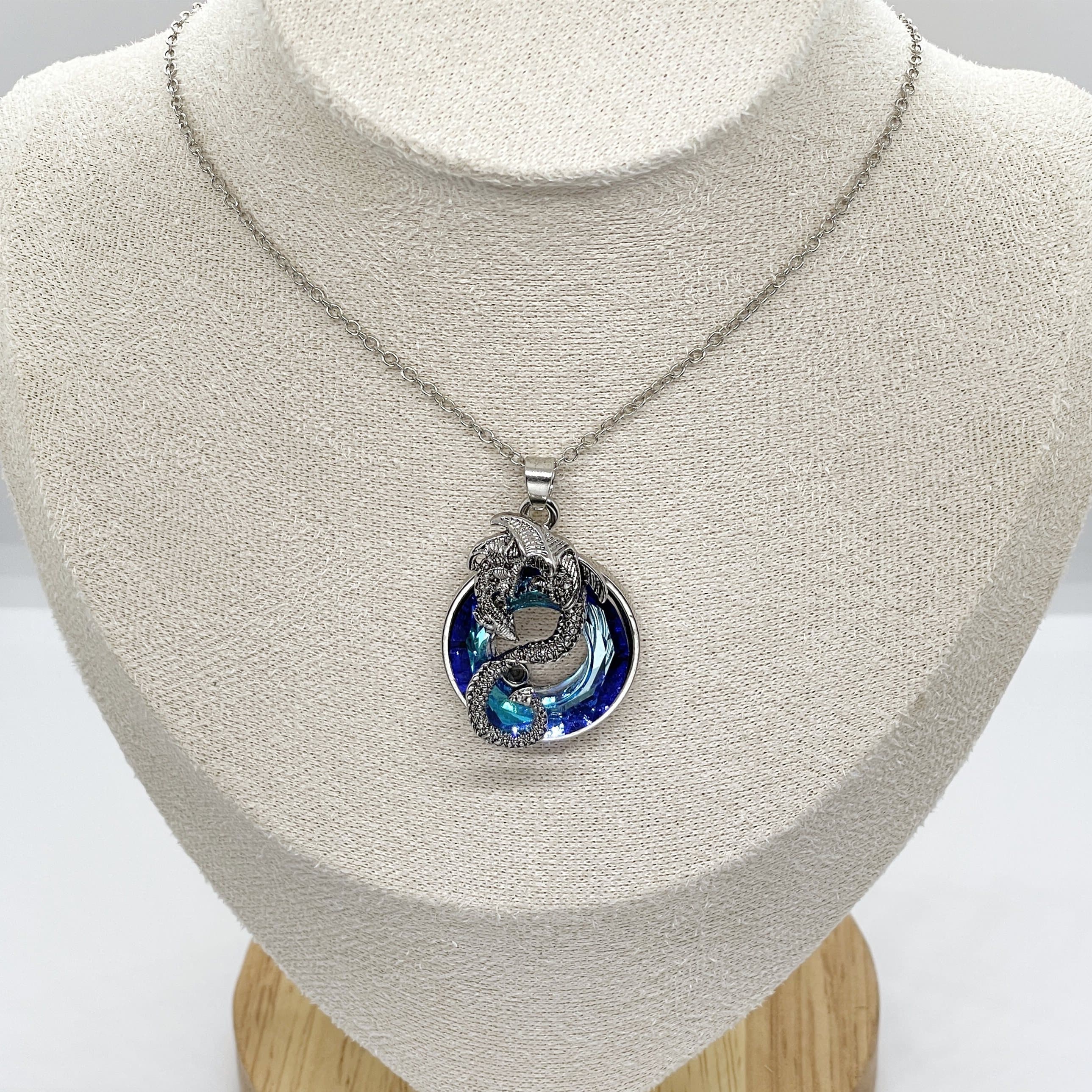 TEMU Dragon Pendant Necklace For Women - Colorful & Design, Chain Jewelry For Parties, Holidays, Birthdays - Unique Fantasy Gift, Dragon Necklace, Holiday Jewelry, Fantasyinspired Jewelry, Intricate