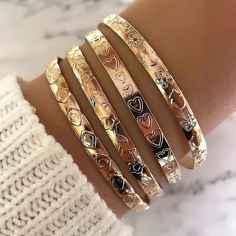 TEMU 4-pcs Exquisite Bracelet, Carved And Other Patterns, Heart-shaped And Floral Retro Bohemian Style Bracelet Set Of 4 Pieces Suitable For Beautiful Small Gifts