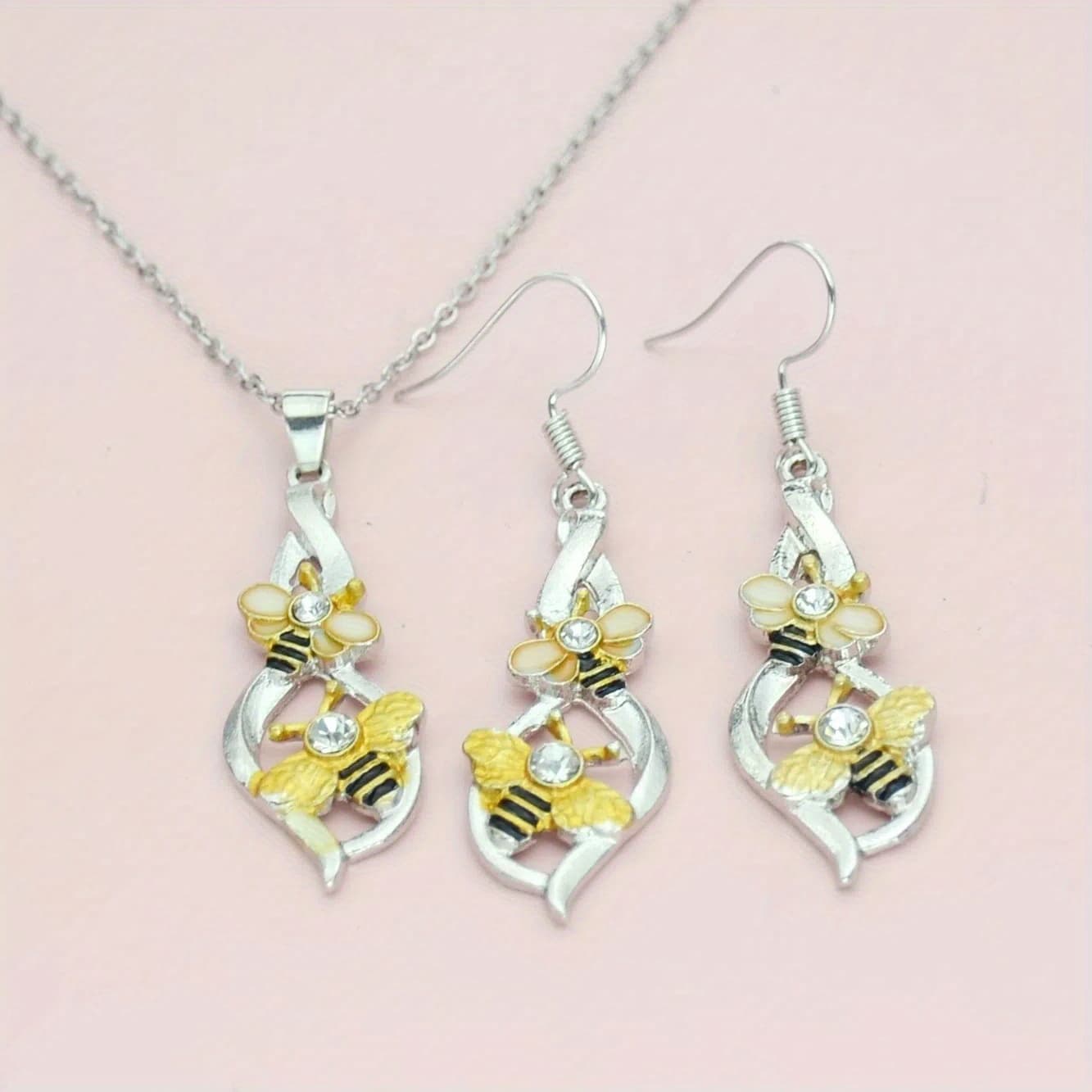 TEMU Set Of 3 Stylish And Elegant Bee Pendant Earrings And Necklace, Perfect For Christmas, Valentine's Day, Anniversaries, Or Parties