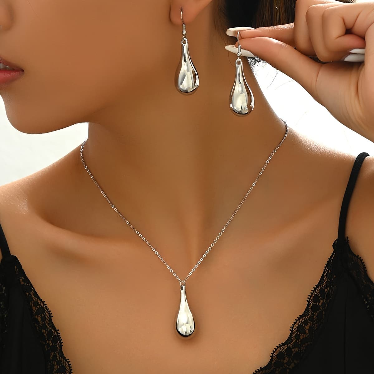 TEMU A Collection Of 925 Silver Earrings And Necklaces Elegant Teardrop Design: Ideal For Everyday Use And Gifting