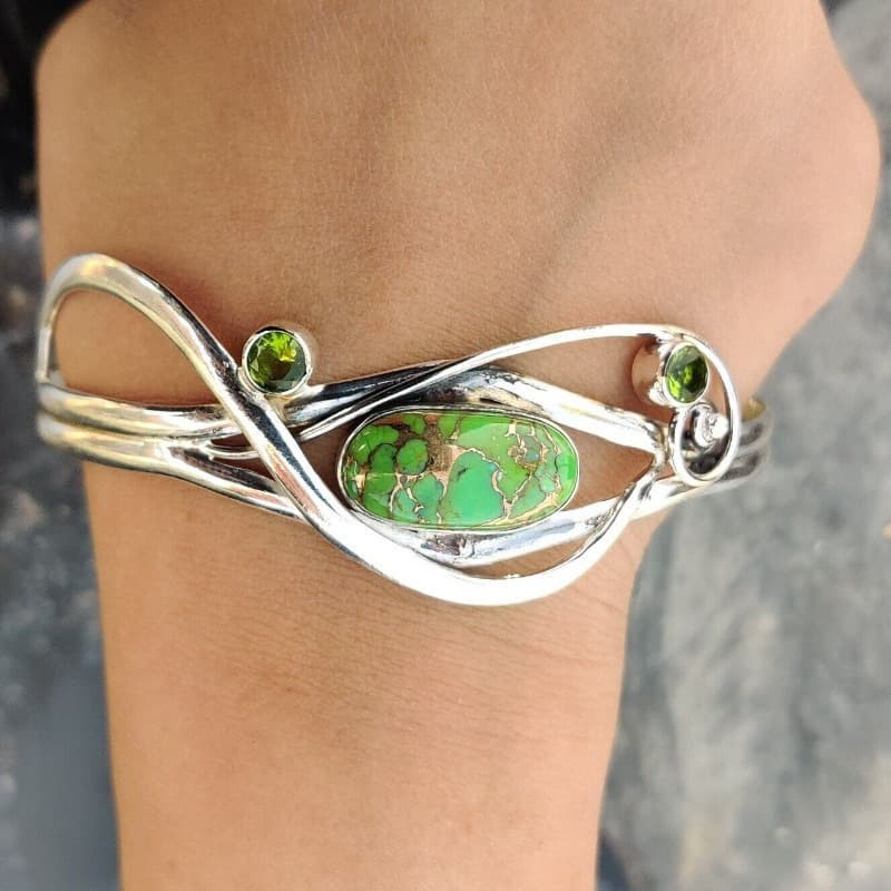 TEMU (random Main Stone Pattern) A Fashionable Retro Gorgeous Green Turquoise Opening Bracelet For Women, Perfect For Parties, Birthdays, Banquets, , And Anniversaries - Elegant Jewelry