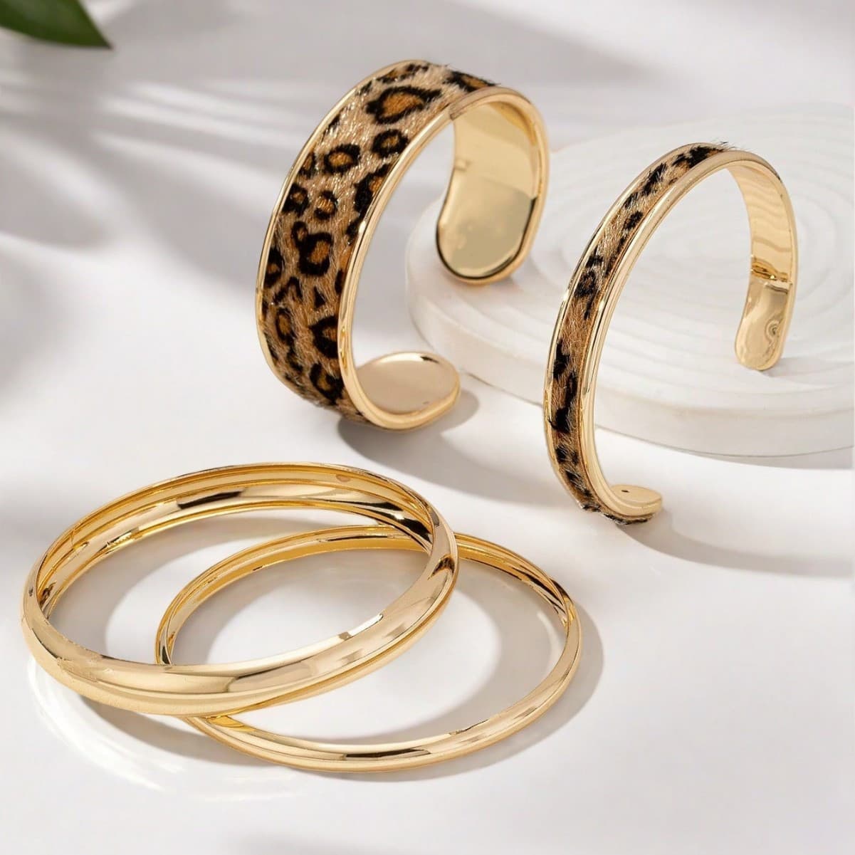 TEMU Hot Sweet Cool Leopard Print Bracelet Smooth Layered Wristband Set Street Fashion Niche Additions