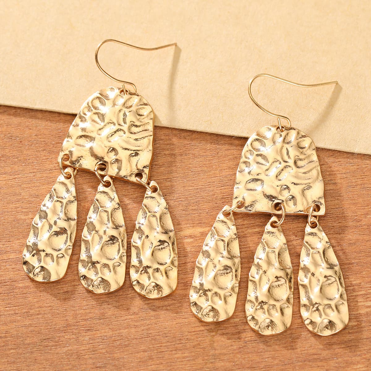 TEMU Light Women's Earrings With Geometric Texture, Tassel Design, Elegant And Grand, Perfect For Parties And , Fashionable Women's Jewelry