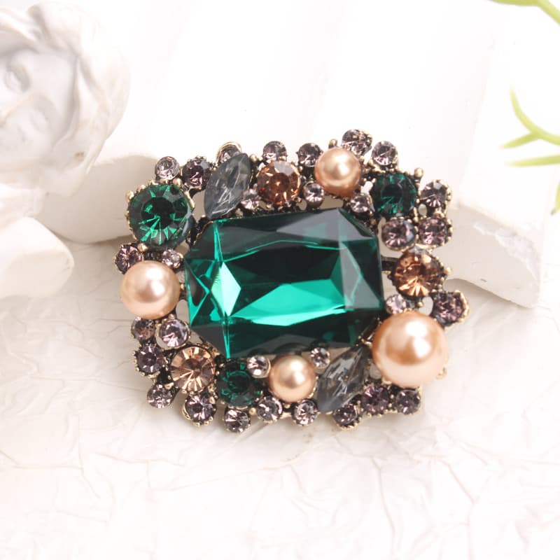 TEMU Large Emerald Green Brooch With & Multicolor Pin - Statement Jewelry Suitable For Women, Elegant Gift For Weddings, Parties, Daily Wear -