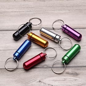 3 Stück Mini tragbare Reise Pille Fall wasserdichten Behälter Schlüsselbund Werkzeuge Kapsel Flaschen Schlüsselring Kette Pille Halter Medizin Boxen zufällige