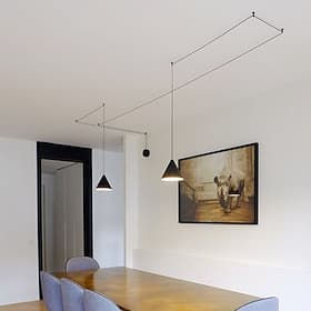 Lampada a sospensione a cono con luci a stringa, design conico, lampada a sospensione geometrica da comodino, lampade a sospensione moderne, lampada a sospensi