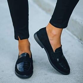 Schwarze lässige Slipper Flats Penny Loafers für Damen – Bequemes Wildleder und Krokodil-Muster Design stylishe Alltags-Schuhe