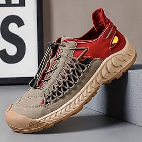 scarpe sportive da uomo rosse e beige con sistema di allacciatura resistente e calzata comoda per la corsa, l'escursionismo e l'avventura