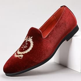 mocassini da uomo in velluto bordeaux con stemma ricamato – scarpe eleganti da festa slip-on per matrimoni, banchetti e occasioni festive