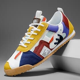 Baskets de sport pour hommes en similicuir bleu et blanc – des chaussures légères et tendance pour les modes de vie actifs et les événements en plein air