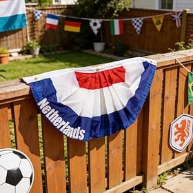 Guirlande de fanions plissée pour le tournoi de soccer nord-américain de 2026, demi-ronde de 45 x 90 cm, décoration extérieure pour matchs sportifs.